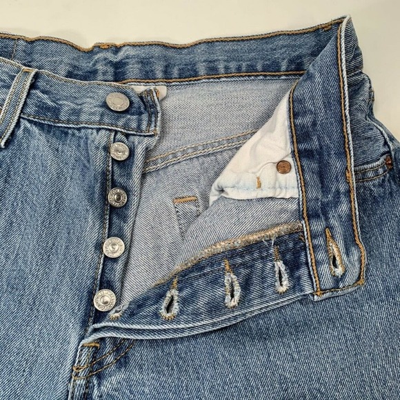 LEVIS 501 Hand Embroidered Shorts Daisy Unisex 30 Size 8 Y2K 100% Cotton - Picture 8 of 10